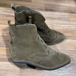 Kelsi Dagger Women's Suede Western Brooklyn Cliff Booties Olive Green Size‎ 7.5